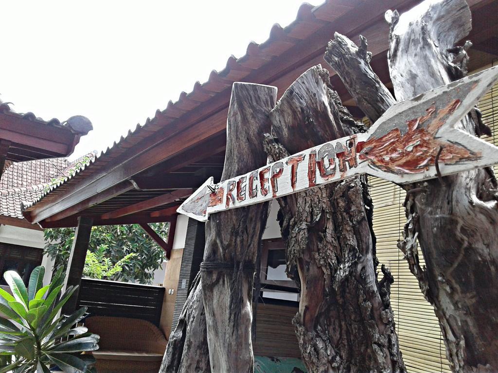 Malino Homestay Gili Trawangan Exterior foto