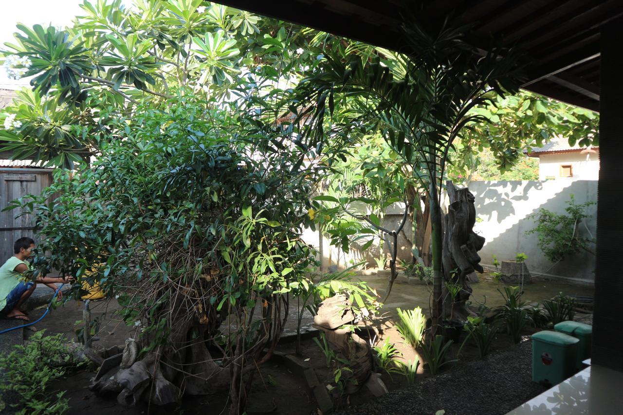Malino Homestay Gili Trawangan Exterior foto